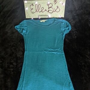 Scoop / Crew Neck Tee